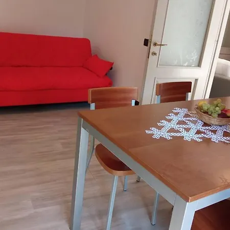 Appartement Entire Flat, Independent Entrance, 20 Mins To Bgy - Bergamo Milan Airport